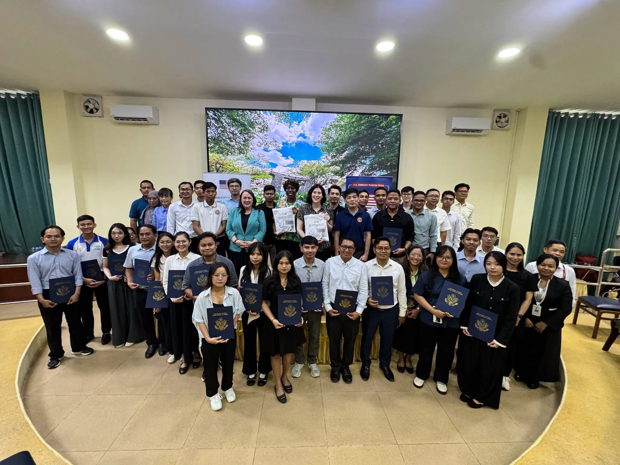 Online Professional English Network (OPEN) 2026 gallery photo 3 - Bamnang