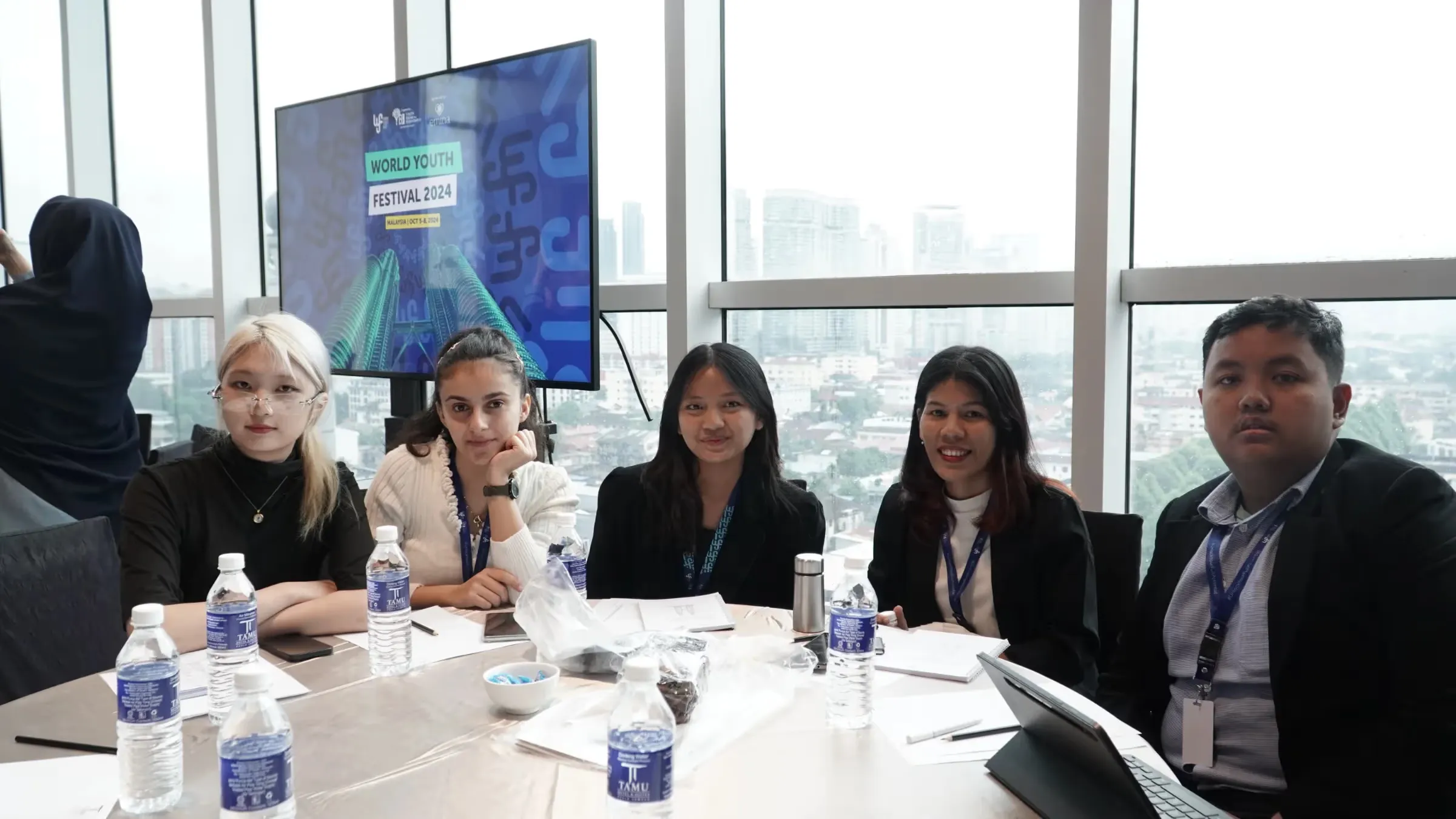 China Youth Summit gallery photo 3 - Bamnang