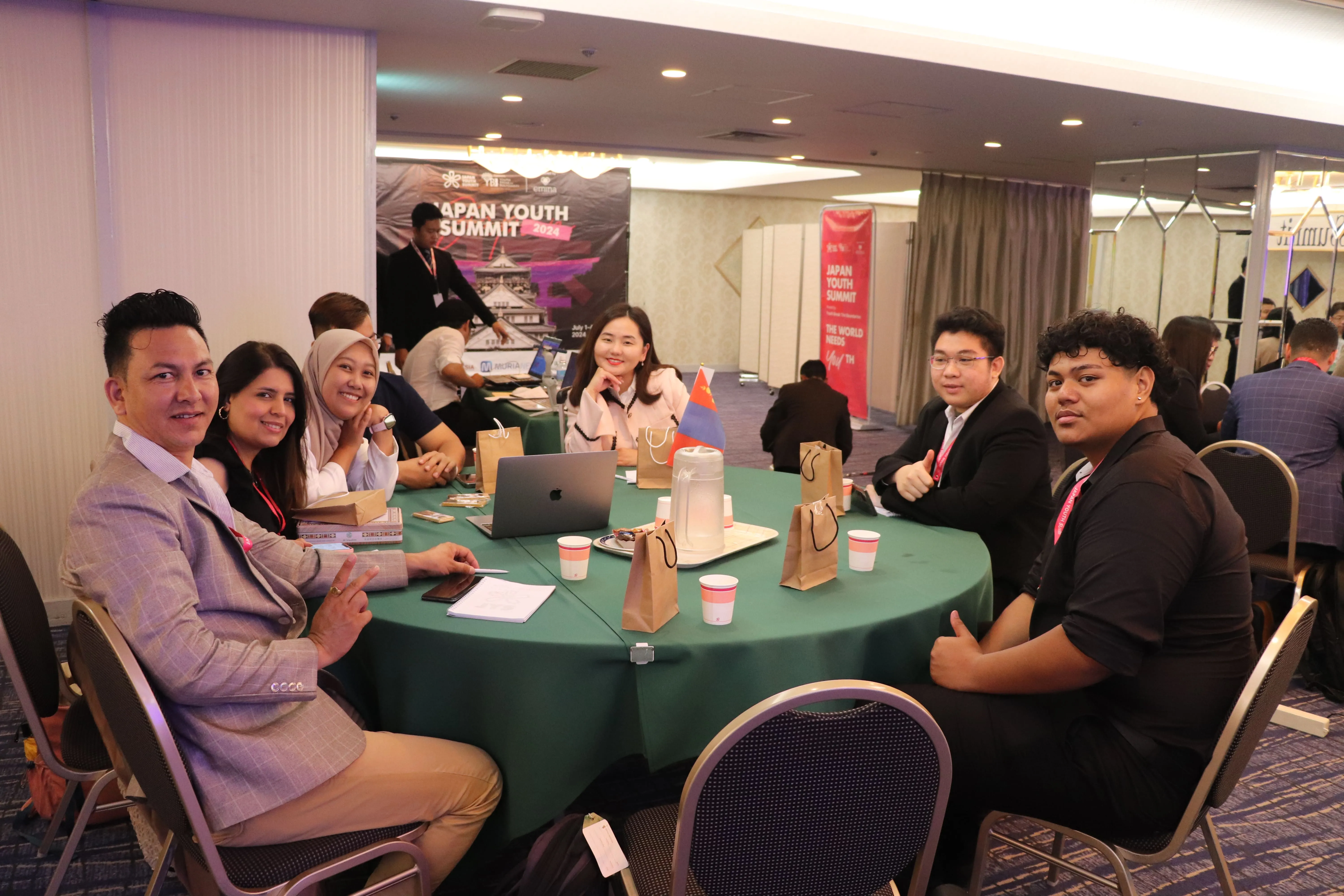The 7th Japan Youth Summit gallery photo 4 - Bamnang