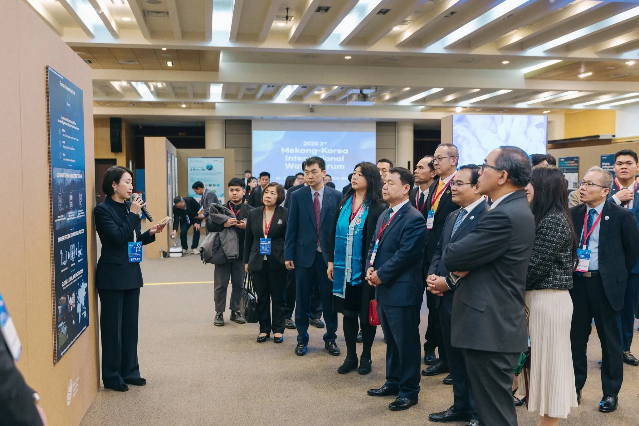 Youth Ambassador for the 4th Mekong-Korea International Water Forum gallery photo 4 - Bamnang