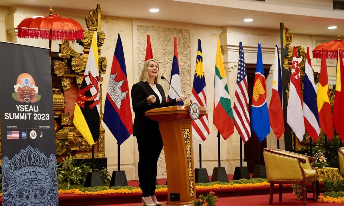 YSEALI SUMMIT 2026 gallery photo 1 - Bamnang