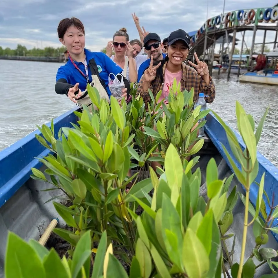 Cambodian Youth Action - Bridge to Cambodia (B2C) Program gallery photo 3 - Bamnang