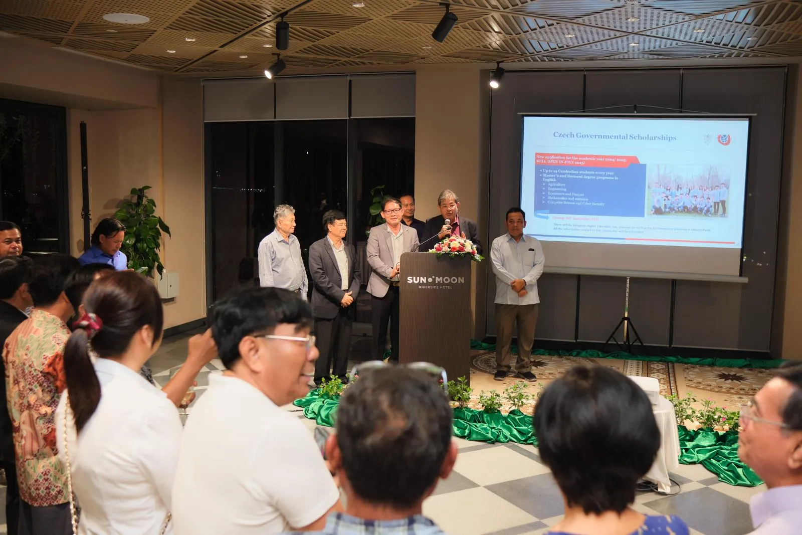 The Government of the Czech Republic Scholarships gallery photo 2 - Bamnang